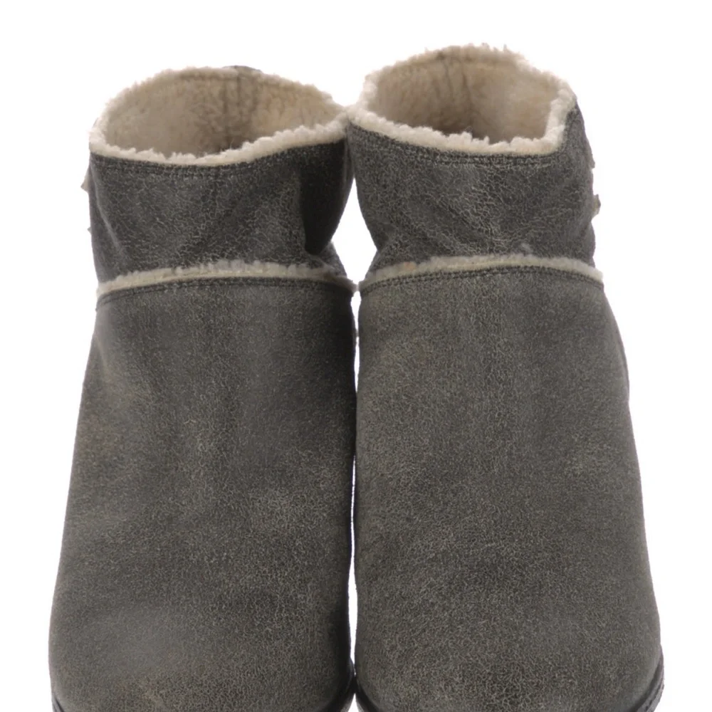 Chanel Interlocking CC Logo Suede Boots - Picture 3 of 11